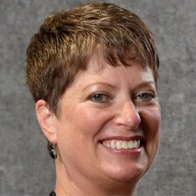 Headshot of Gayle Claman